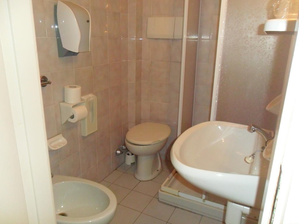 Albergo Romeo Ноли Стая снимка
